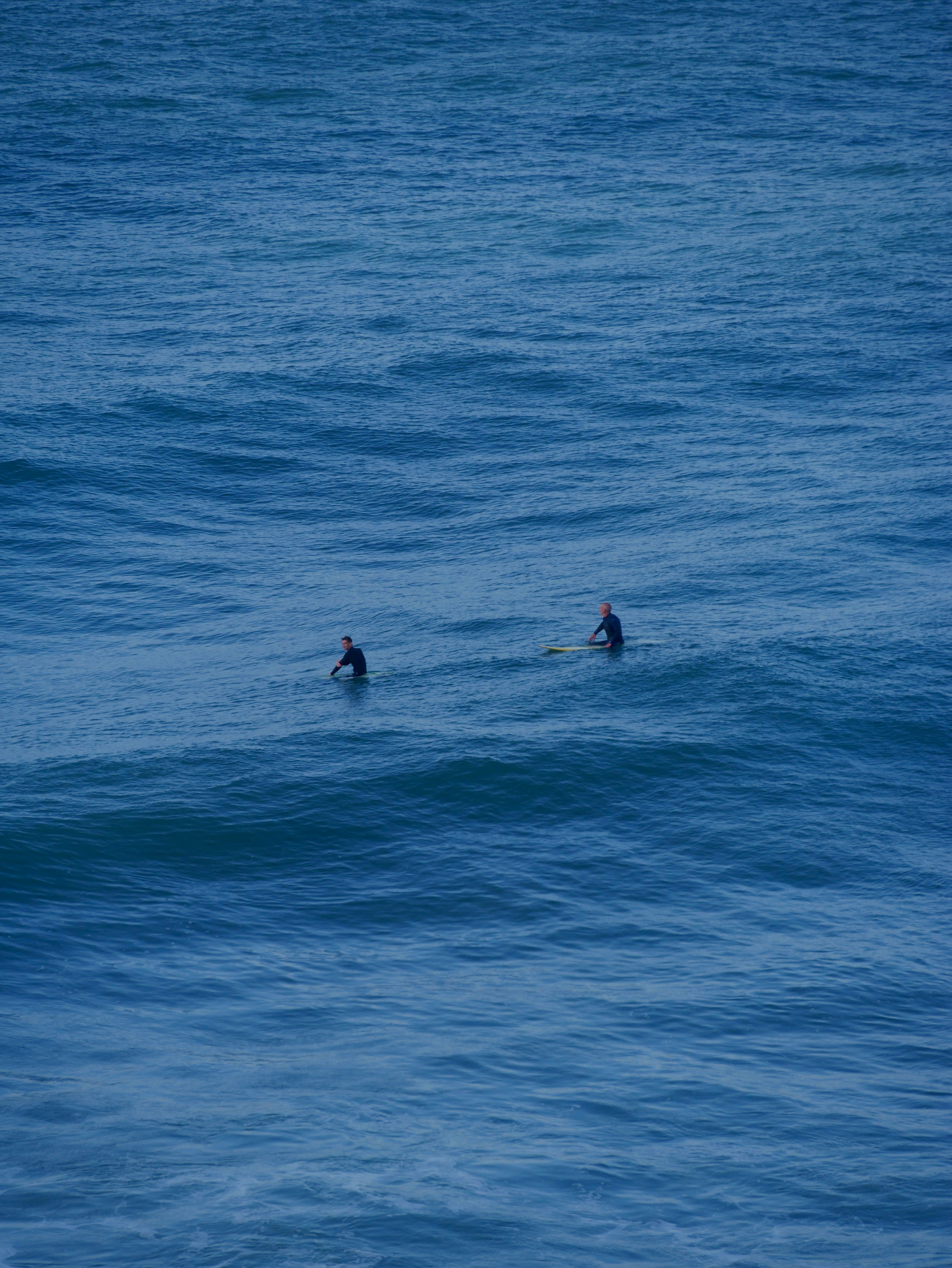 1 to 3 People Surf Session